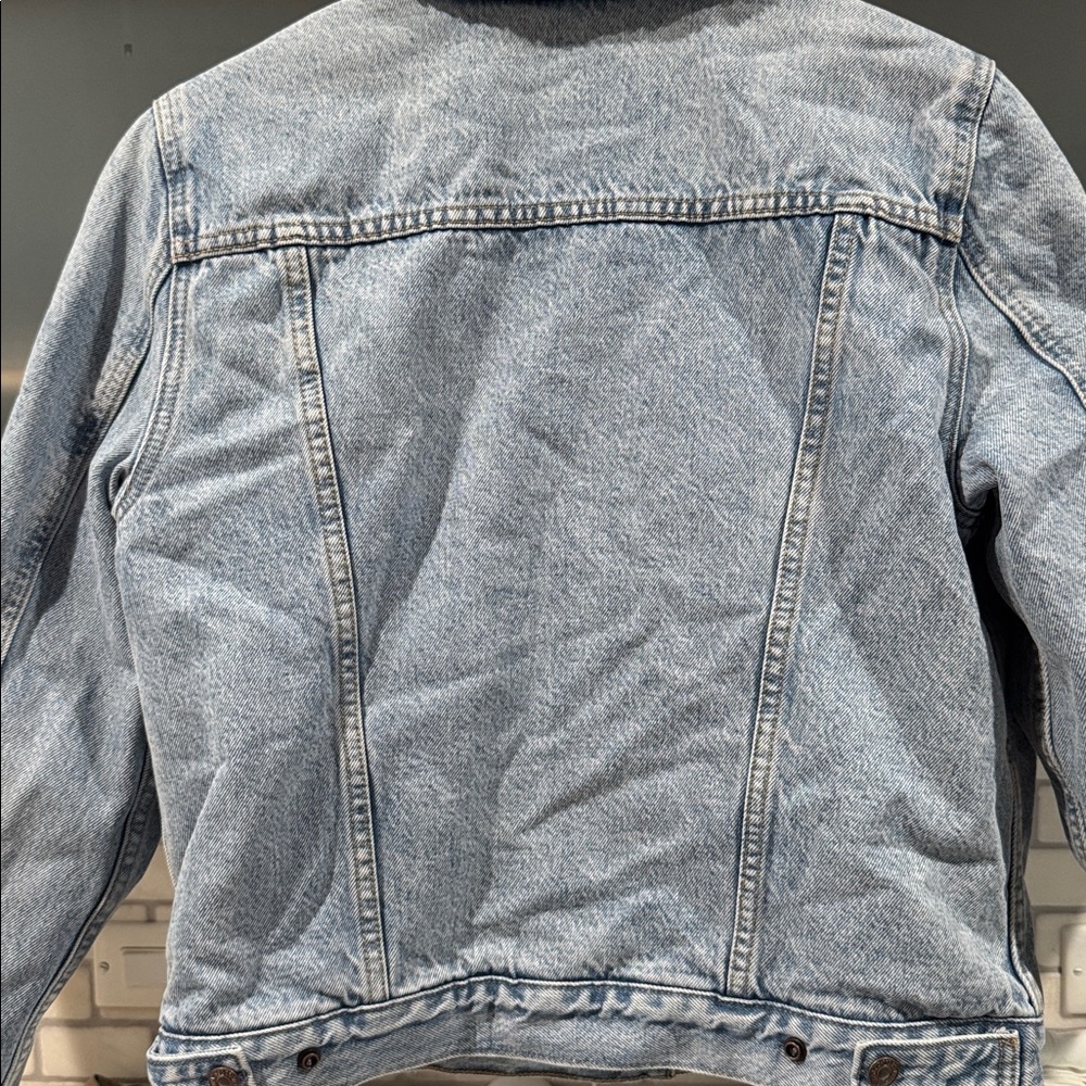 Levi’s Sherpa Lined Denim Jacket Blue Trucker Cozy Winter Classic Size M - Picture 5 of 6